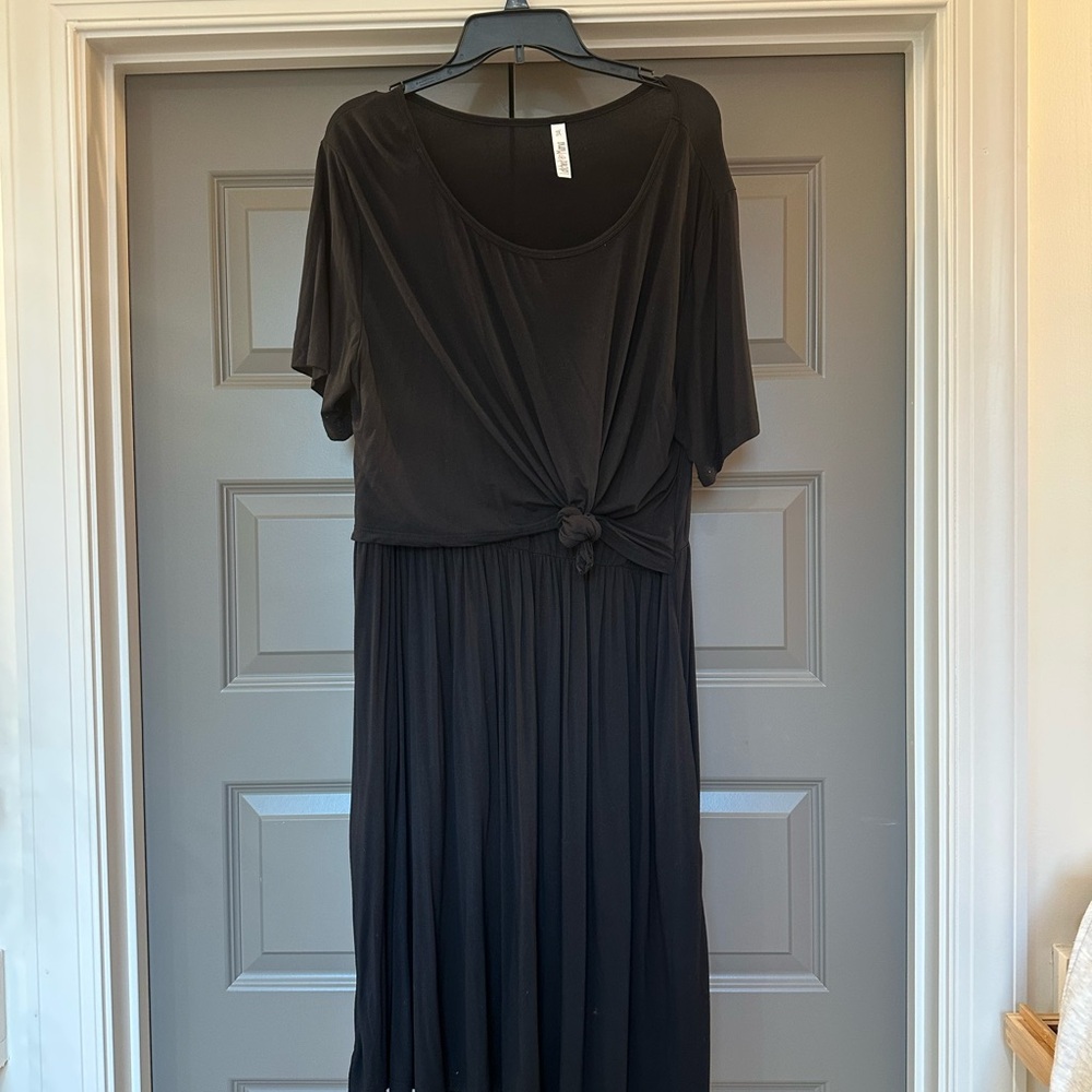 Latched Mama Boardwalk Midi Dress